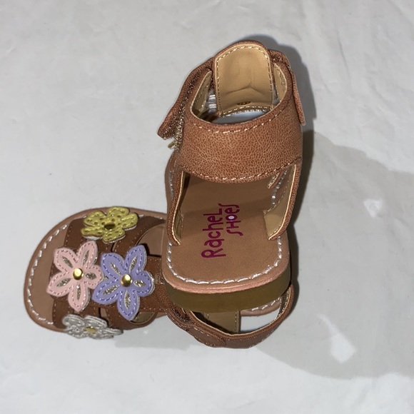 KIDS SANDALS SIZE6 - Picture 8 of 8